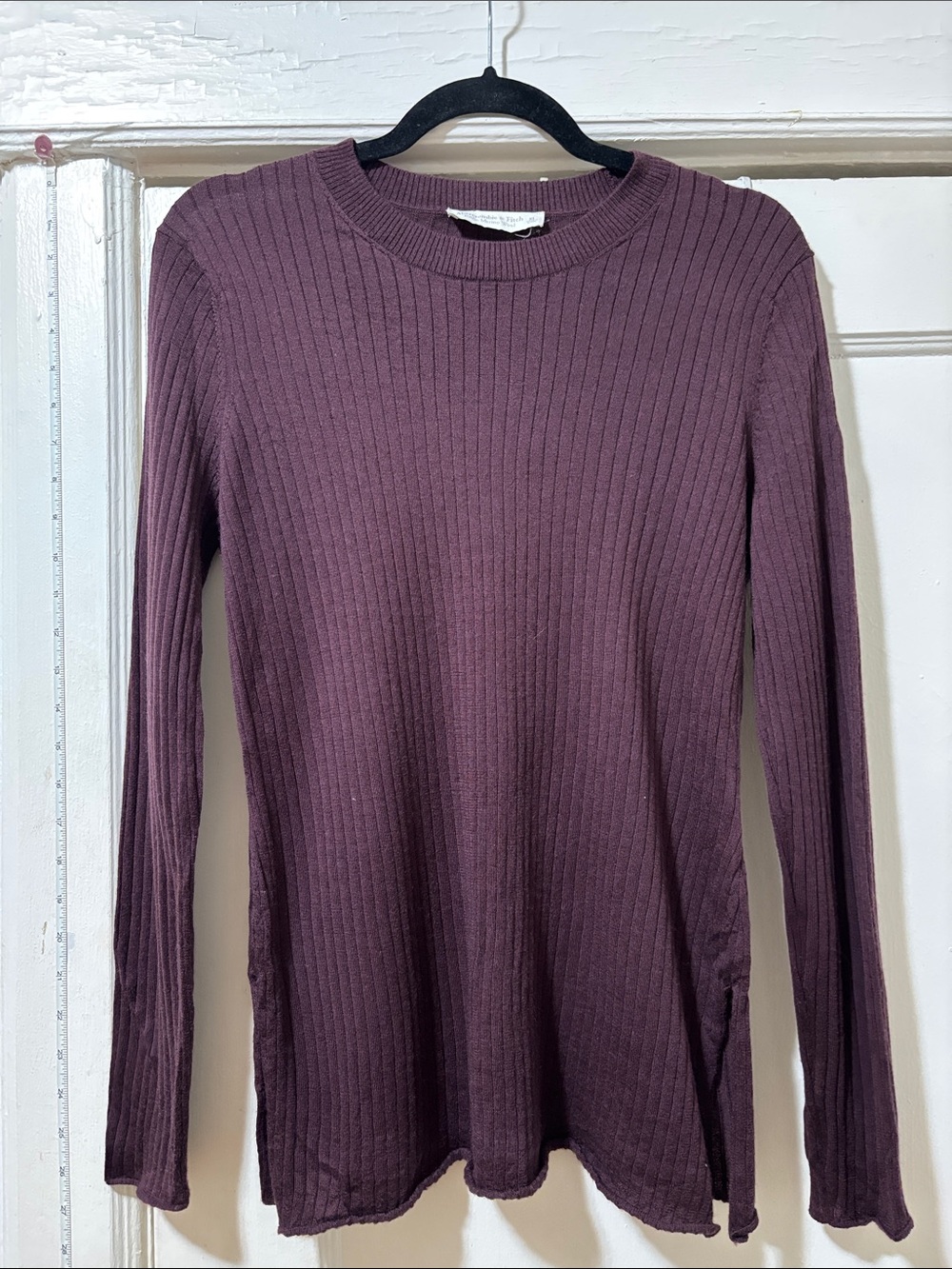 Abercrombie 100% Merrino Wool Ribbed Long-Sleeve Knit Top in Plum